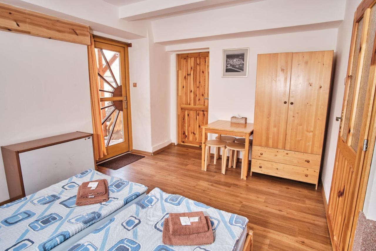Strnadovsky Mlyn Hotel Jesenice  Luaran gambar