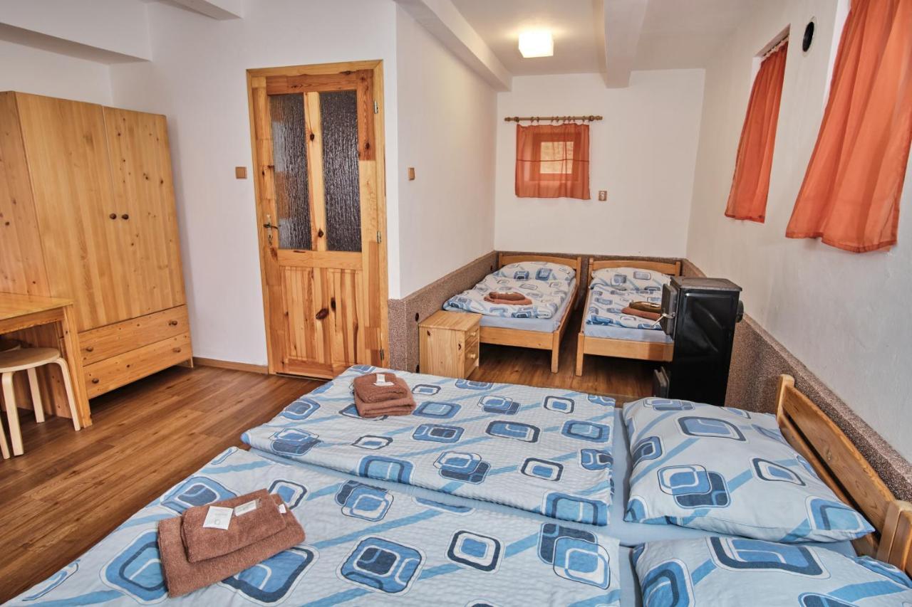 Strnadovsky Mlyn Hotel Jesenice  Luaran gambar