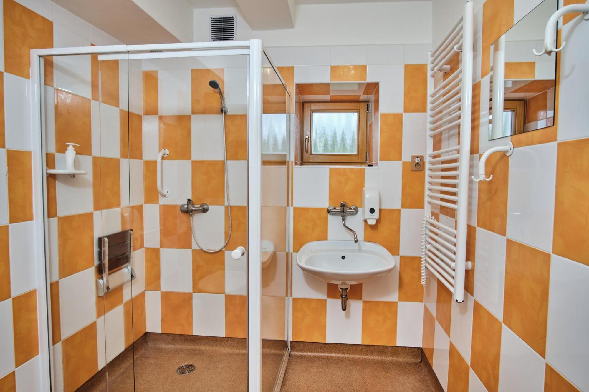 Strnadovsky Mlyn Hotel Jesenice  Bilik gambar